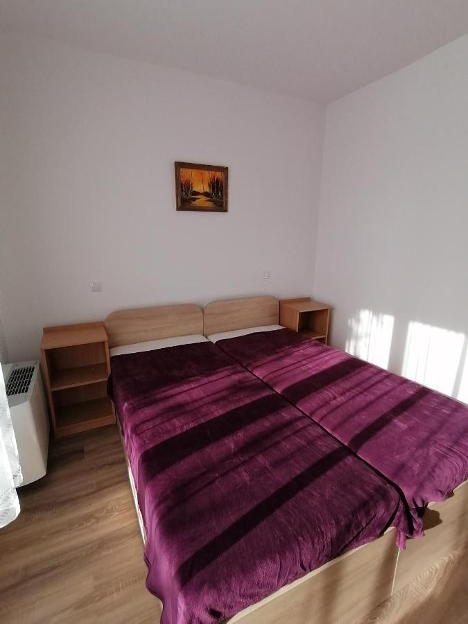 Adam Guesthouse I. Кечкемет Экстерьер фото